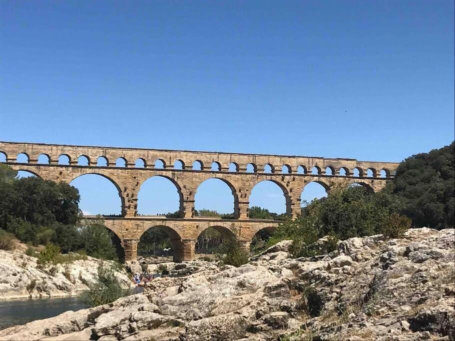 Vila Les Calades Lédenon Exteriér fotografie